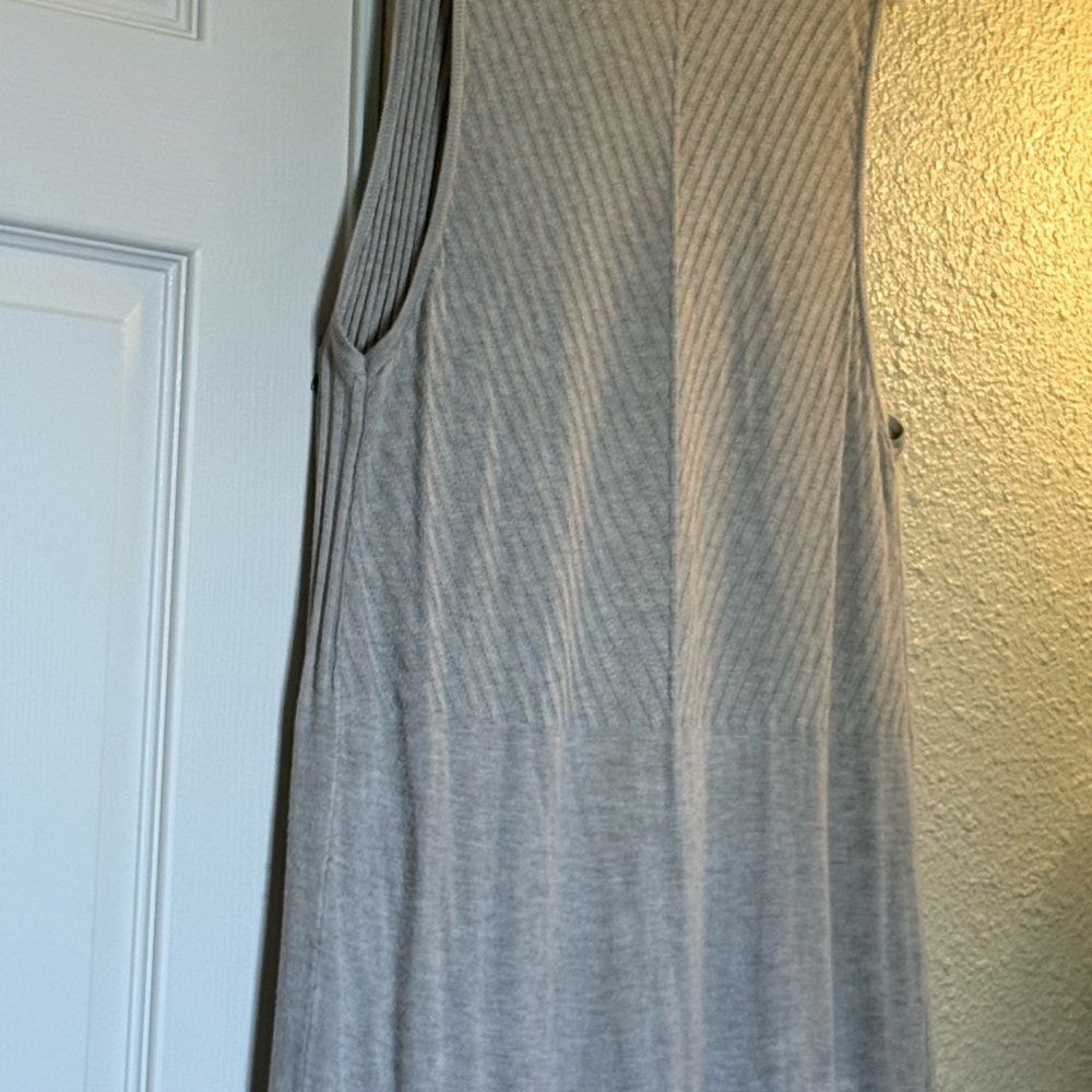 Gray Sleeveless Knit Dress